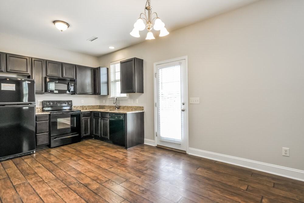 206 Callahan Trl - Photo 4 of 16