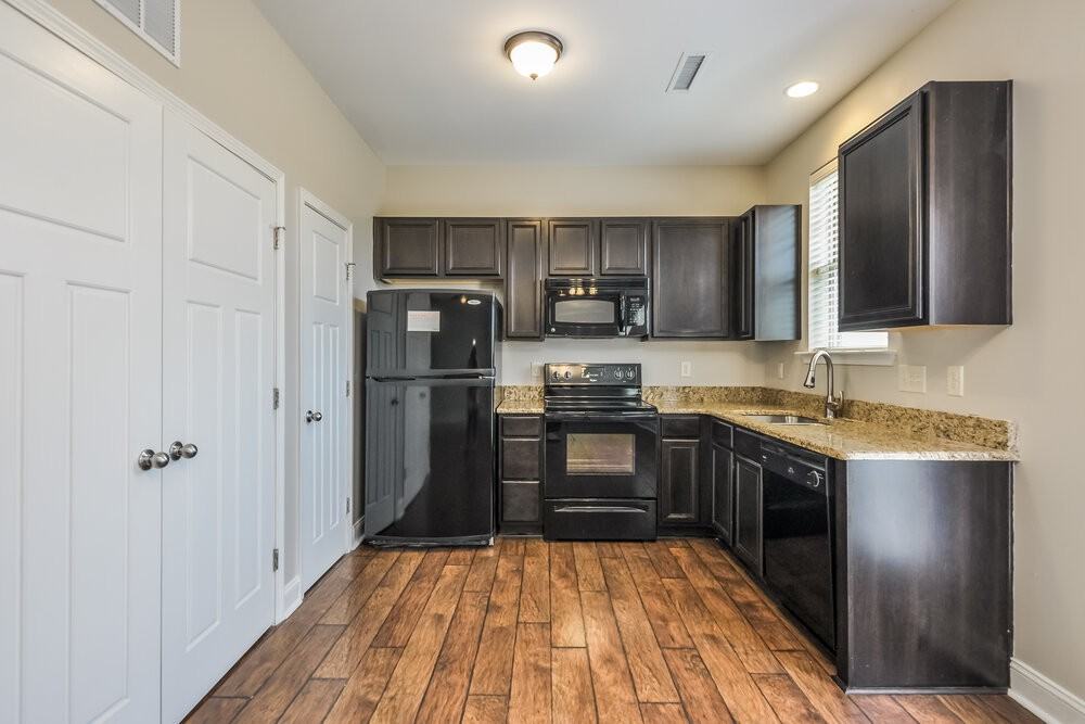 206 Callahan Trl - Photo 6 of 16