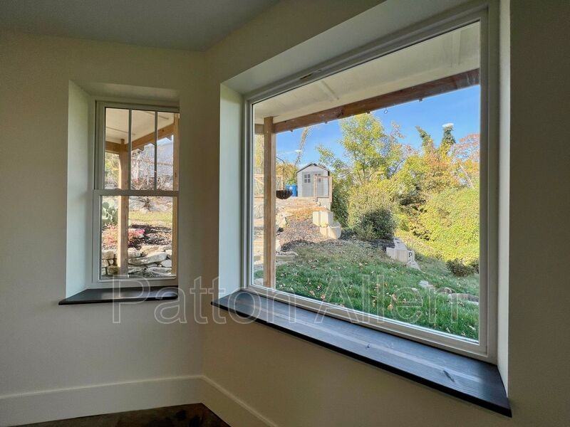 21 Toxaway Street - Photo 7 of 41