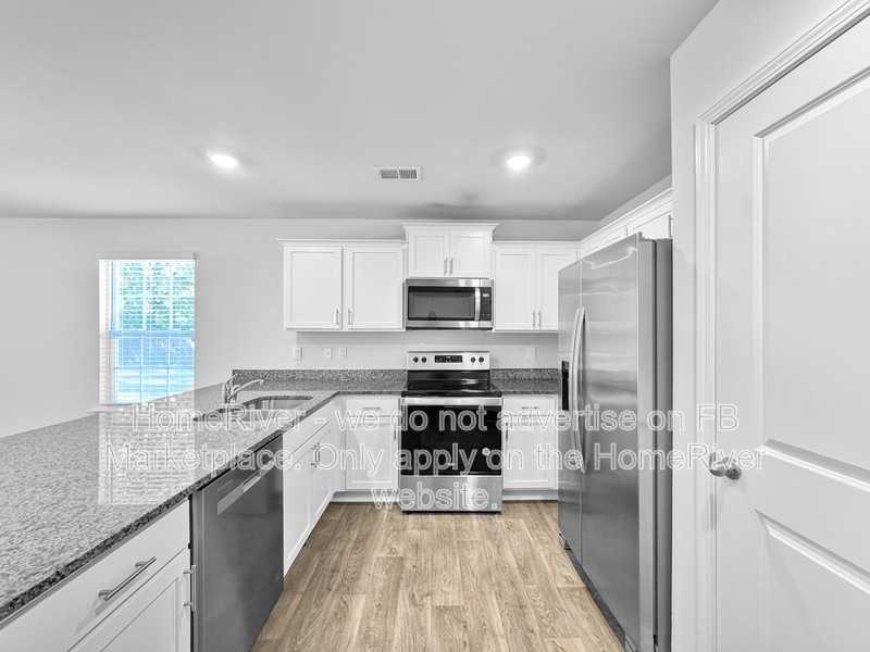 3705 Stallion Dr - Photo 5 of 22