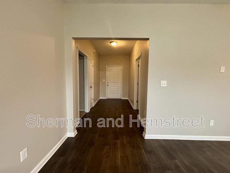 4017 Pensacola Way - Photo 3 of 23