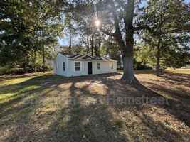 featured image of 2516 Argonne Dr