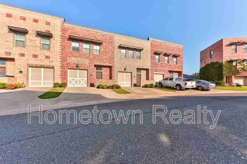 459 S Fretz Ave - Photo 2 of 45