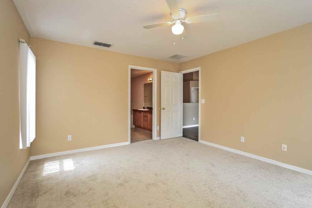 2055 Newtown Rd - Photo 7 of 16