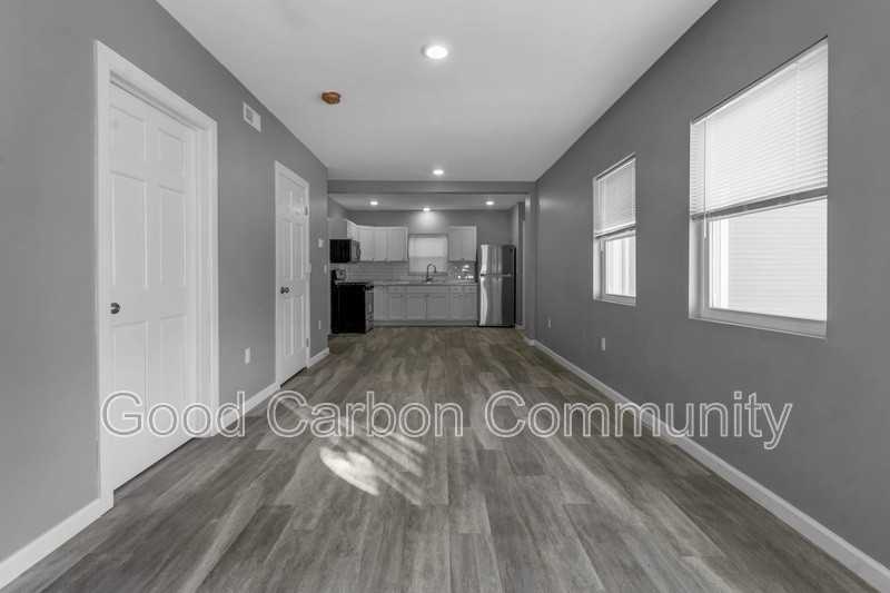 1246 West Ave #4 - Photo 4 of 15