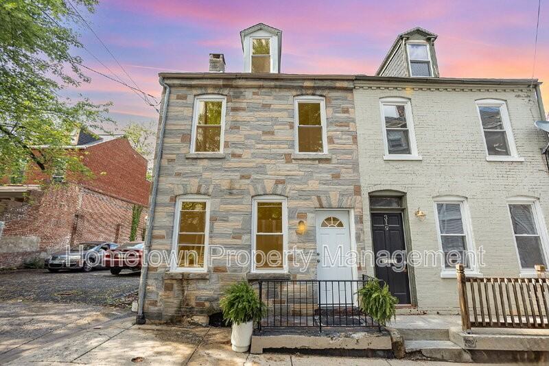 321 W Mifflin St - Photo 2 of 27