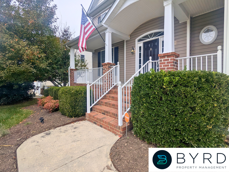 7757 Hampton Green Drive - Photo 3 of 32