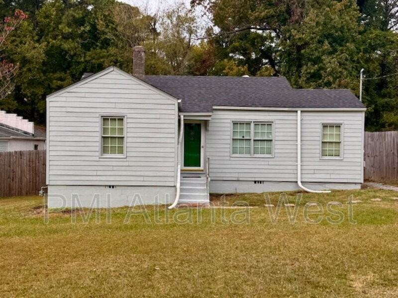 2990 Jonquil Dr Se - Photo 2 of 23