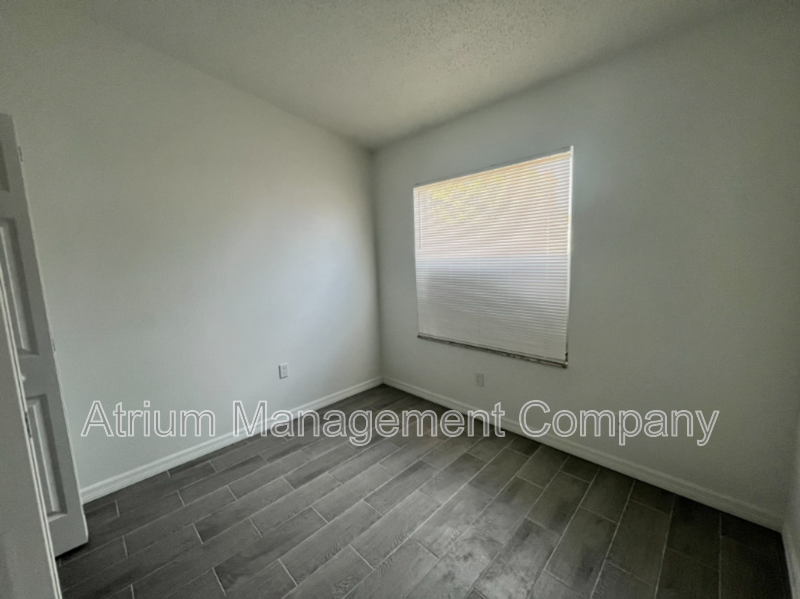 4609 Audrey Ln - Photo 2 of 8