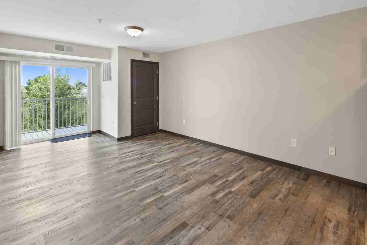 Jackson Hills Apartments - Photo 5 of 50