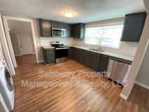 1100 Se 9th St - Photo 1 of 1