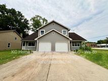 307 E Main St Apt B #Apt B - Photo 1 of 1