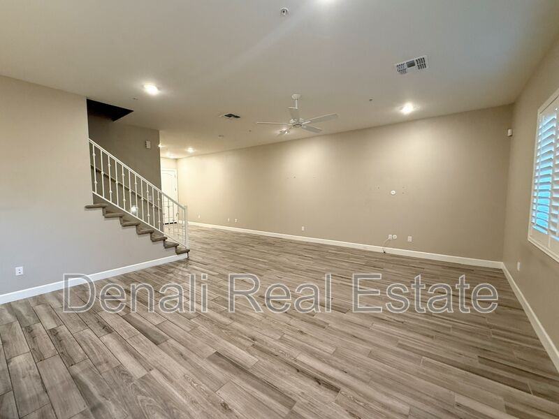 8976 N 8th Dr - Photo 6 of 21