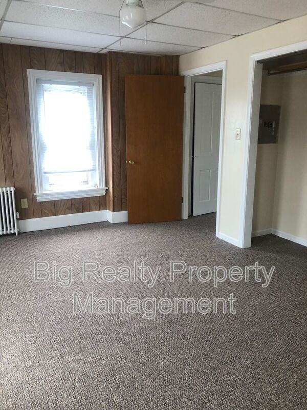 70 N Main St #3 - Photo 7 of 11