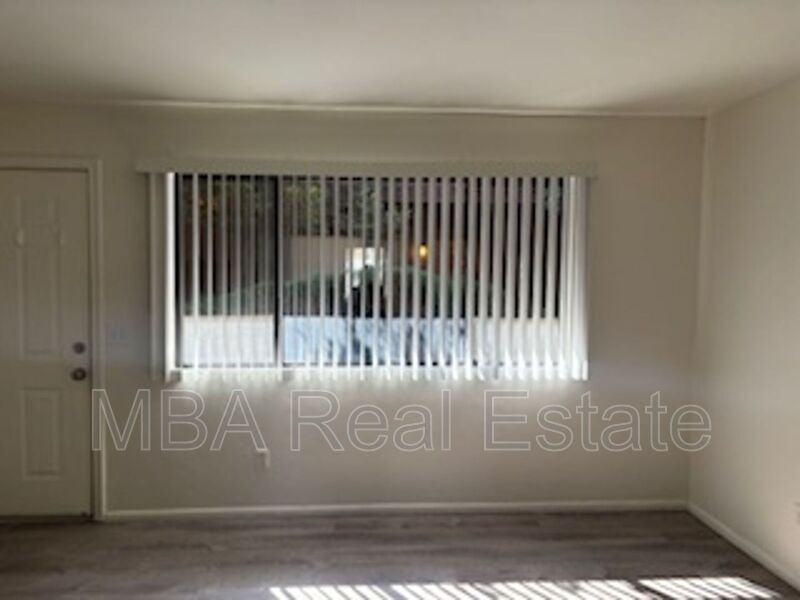 610 S Granite St #29 - Photo 3 of 8