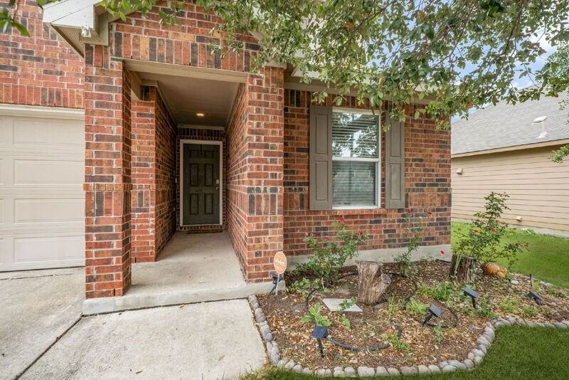 8022 Blackhawk Pass - Photo 4 of 34