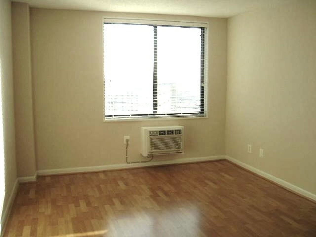 The Park Monroe - Photo 7 of 14