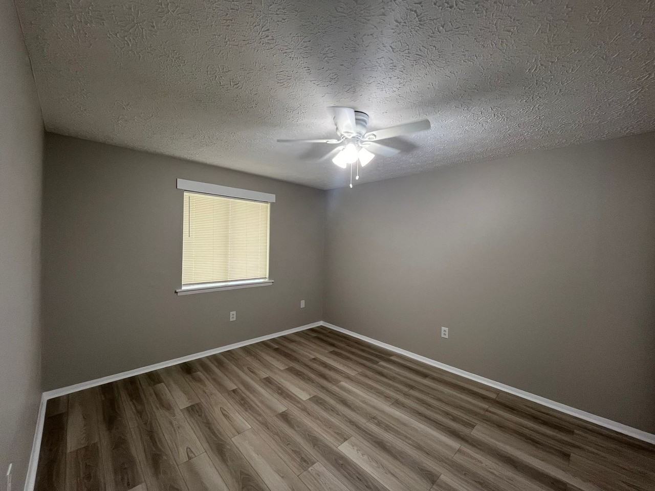 Midtown at 56th Apartments - Photo 5 of 16