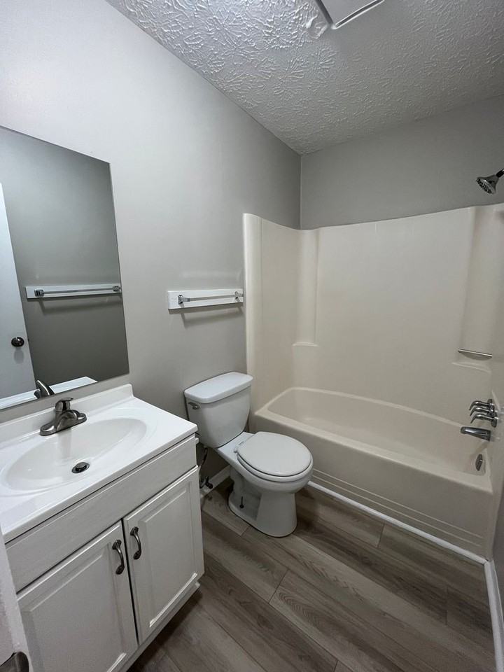 Midtown at 56th Apartments - Photo 7 of 16