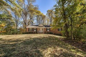 featured image of 2500 Kimbrough Cir