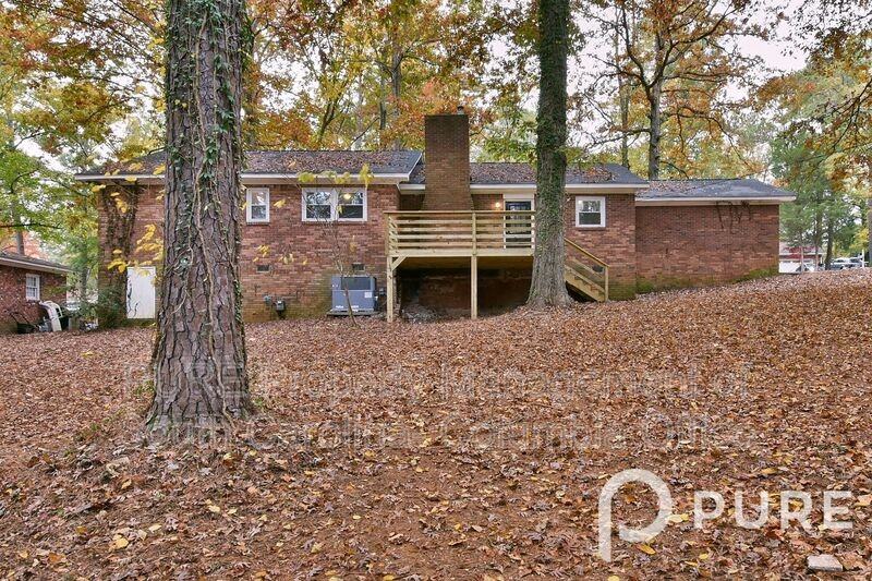 128 Valcour Rd - Photo 7 of 49