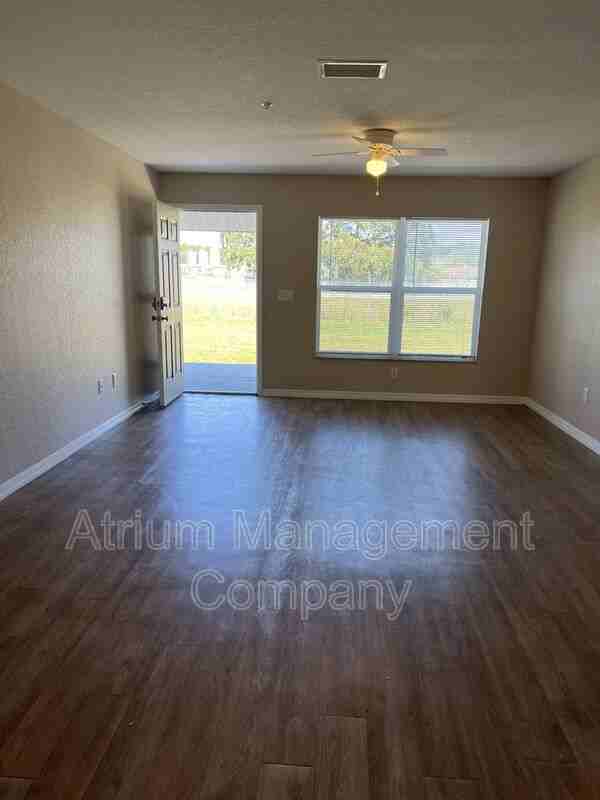 5 Laurel Pass #2 - Photo 3 of 12