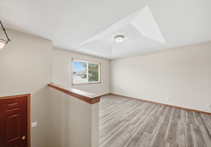 1907 W Apricot Ln - Photo 4 of 20