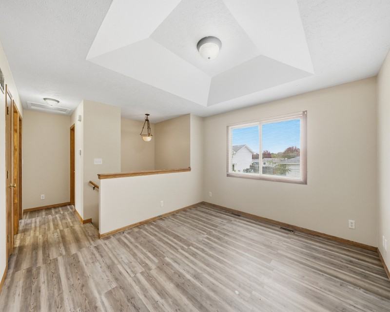 1907 W Apricot Ln - Photo 5 of 20