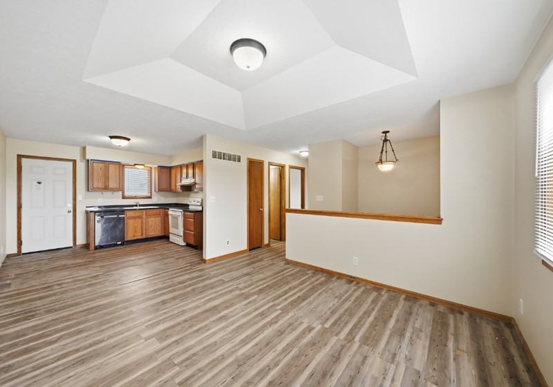 1907 W Apricot Ln - Photo 7 of 20