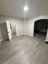 1527 Tecumseh St - Photo 1 of 1