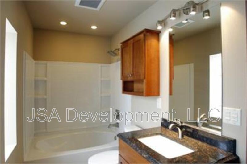 606 Sycamore St #A - Photo 3 of 3