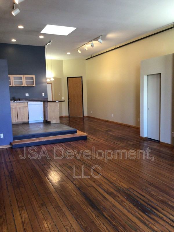 220 E 4th St #201 - Photo 2 of 7