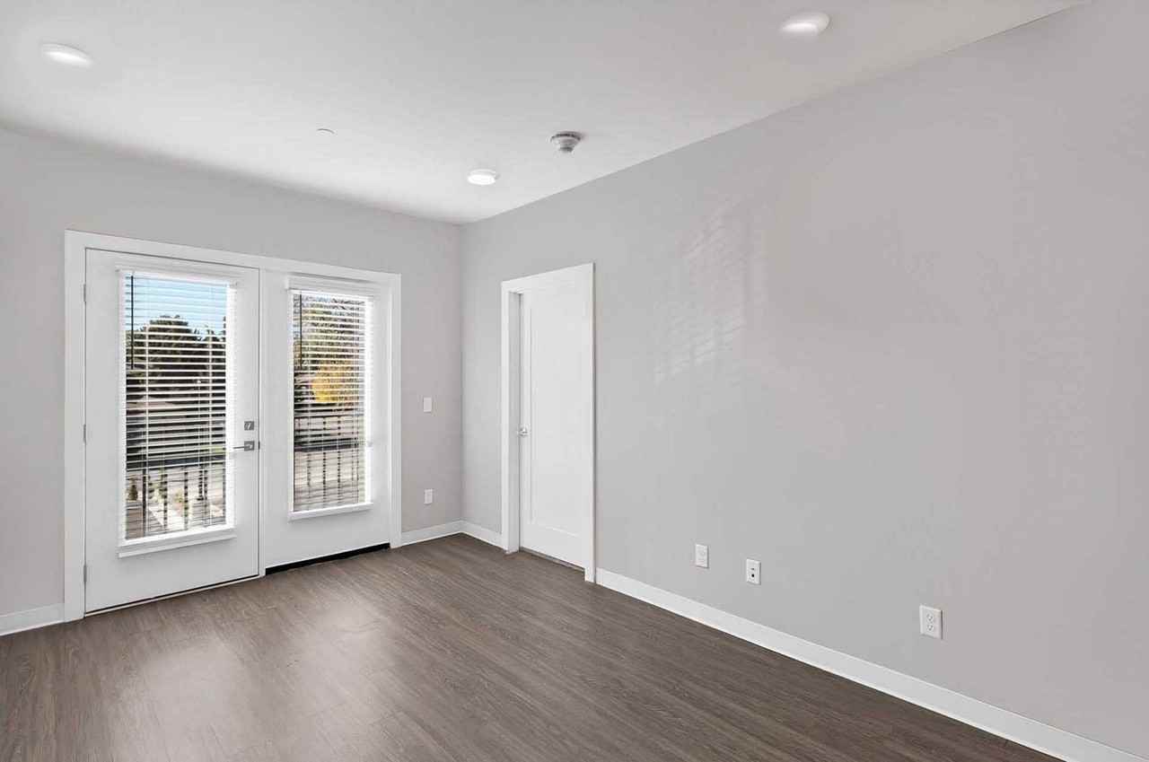 1260 Bookcliff Ave #B202 - Photo 4 of 31