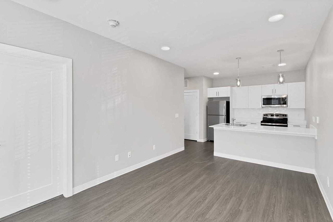 1260 Bookcliff Ave #B202 - Photo 7 of 31