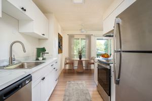 featured image of 15994 E Burnside St