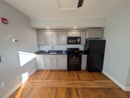 featured image of 36 Main St