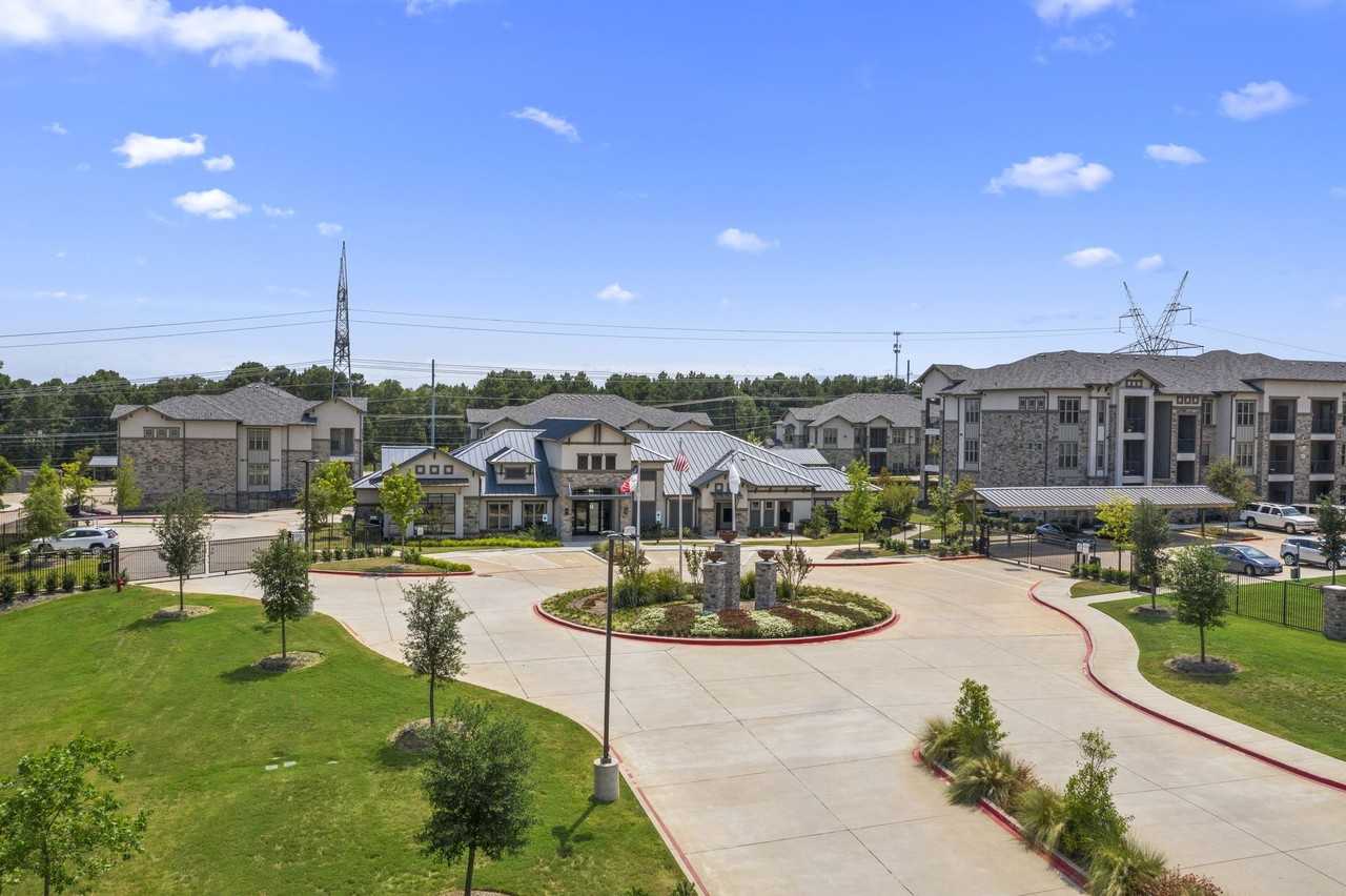 Auberge of Tyler - Photo 7 of 46