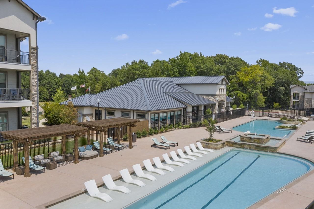 Auberge of Tyler - Photo 3 of 40