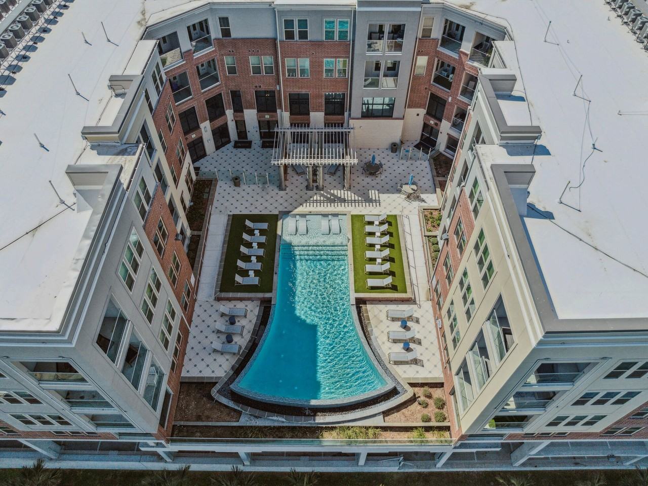 The Alexa Luxury Apartments I & II - Photo 4 of 60