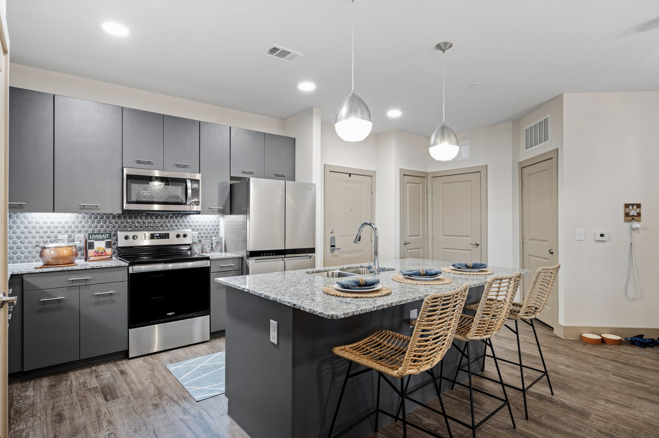 The Alexa Luxury Apartments I & II - Photo 7 of 60