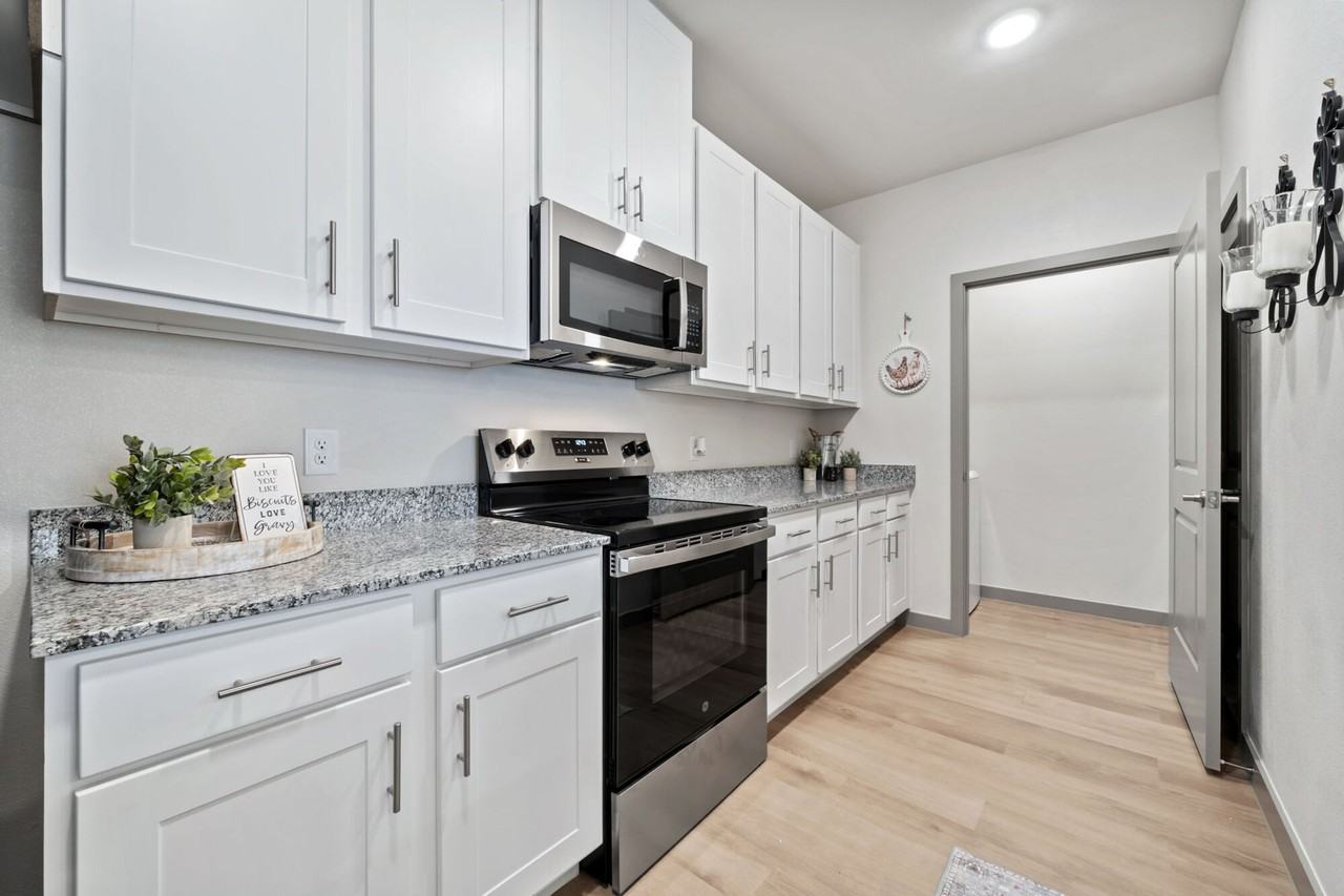 Woodview - Photo 2 of 45