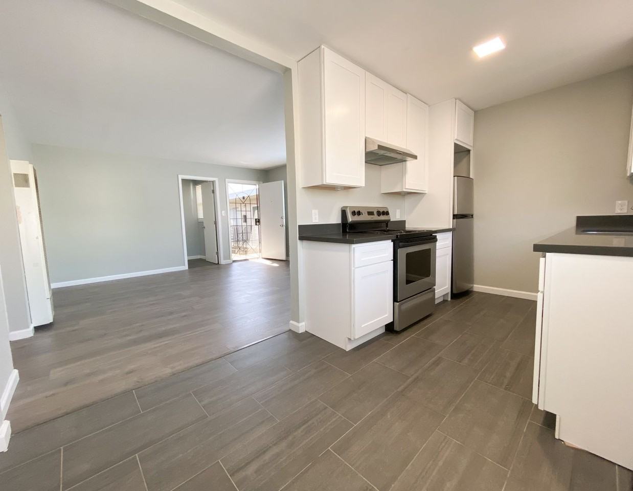 2212-2218 High Street - Photo 4 of 31