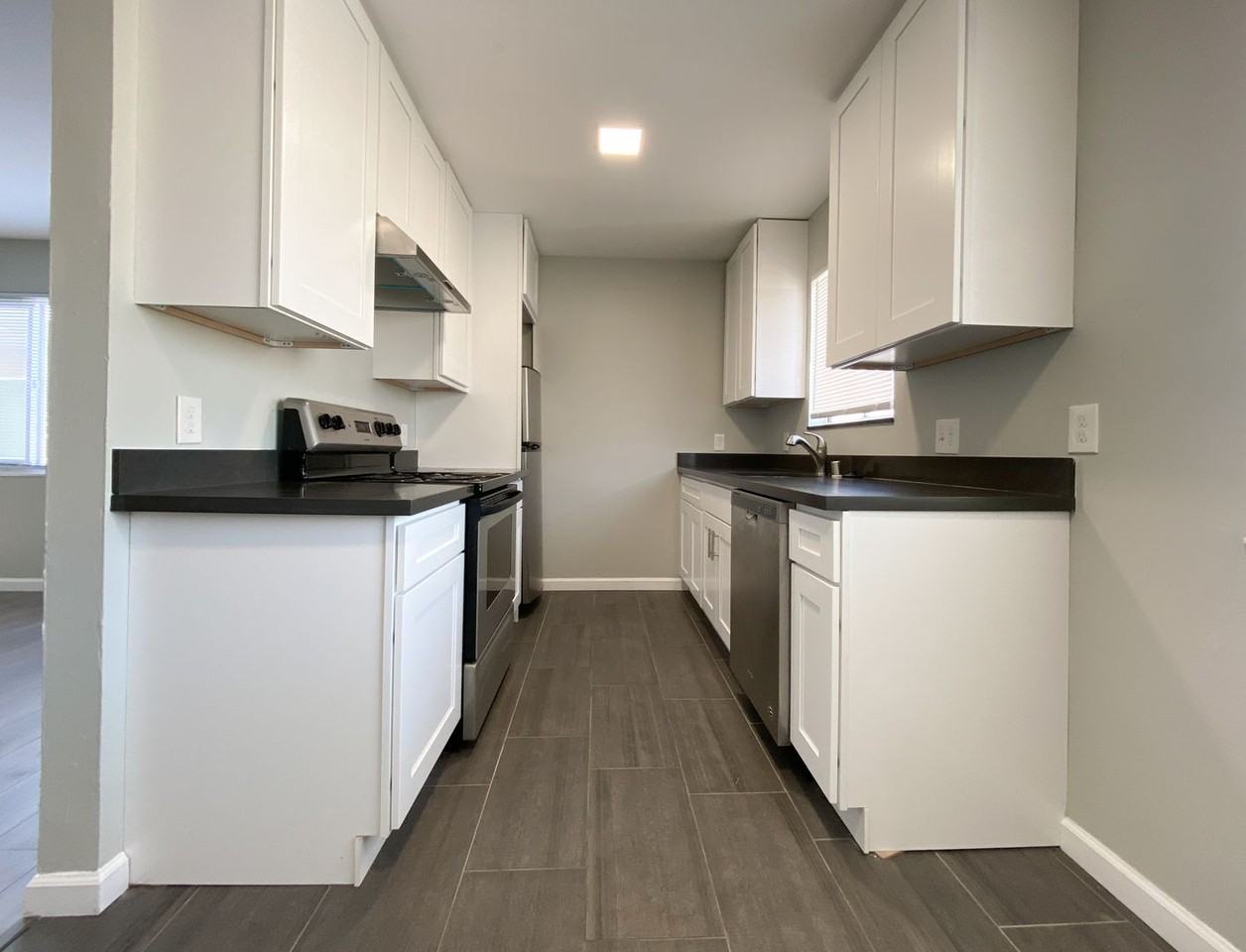 2212-2218 High Street - Photo 5 of 31