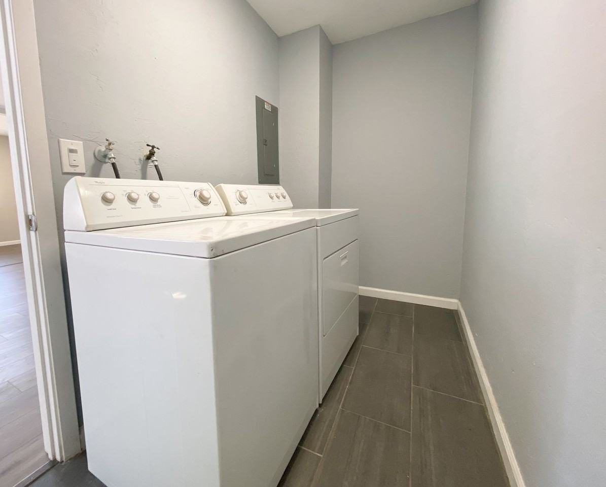 2212-2218 High Street - Photo 6 of 31