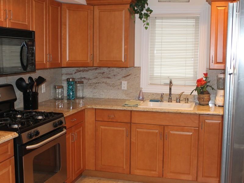 53 Dunwood Rd #2-2-2 - Photo 3 of 5