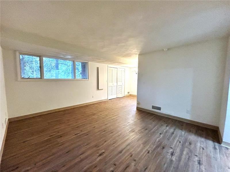 94 View St #5 - Photo 3 of 12