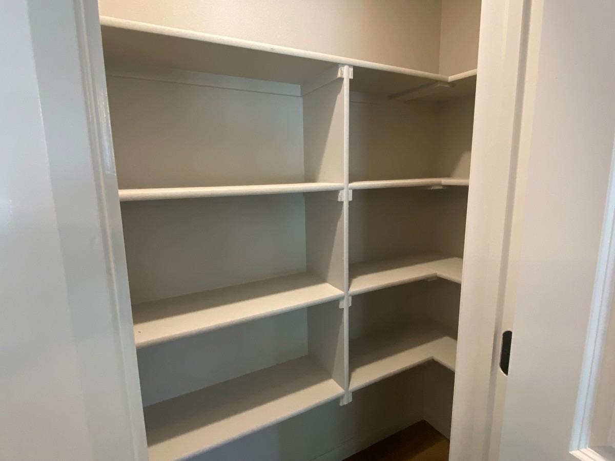 E 3rd St_207 Unit B - Photo 7 of 11