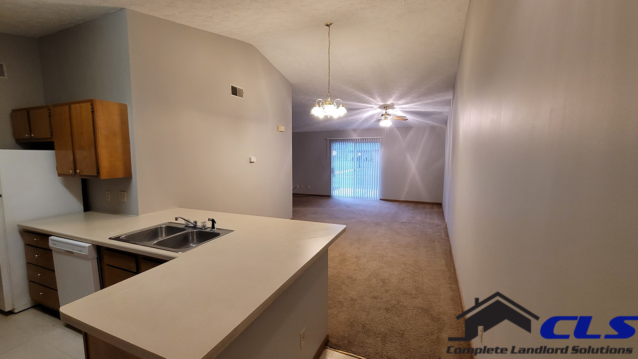 Anthony Square Carriage Homes - Photo 2 of 16