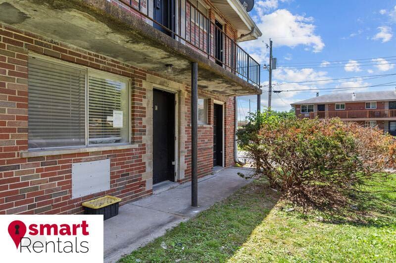 479 South Holmes Avenue - Photo 4 of 12