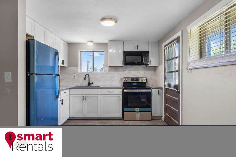 479 South Holmes Avenue - Photo 7 of 12